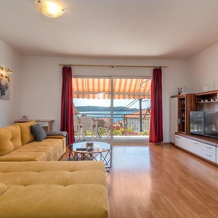 Comfortable Apartment Near The Sea Trogir Zewnętrze zdjęcie