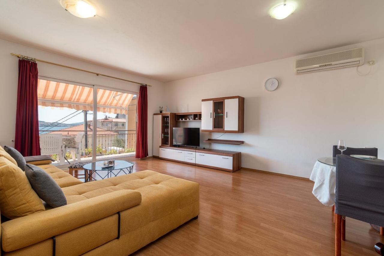 Comfortable Apartment Near The Sea Trogir Zewnętrze zdjęcie