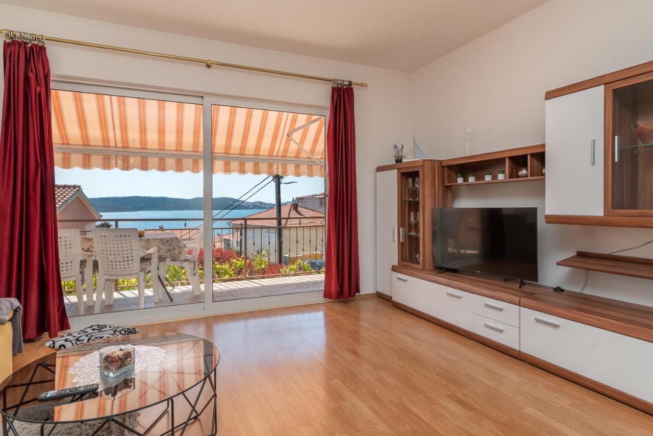 Comfortable Apartment Near The Sea Trogir Zewnętrze zdjęcie