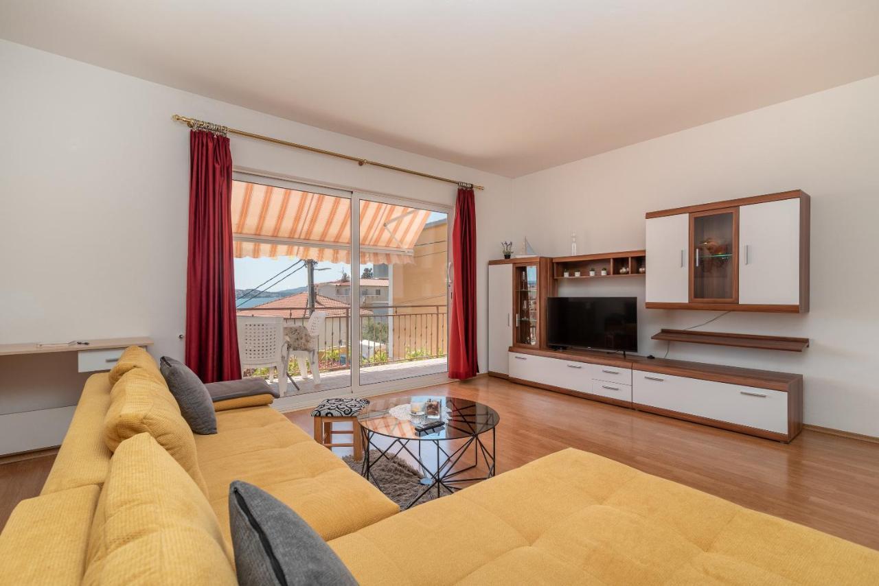 Comfortable Apartment Near The Sea Trogir Zewnętrze zdjęcie