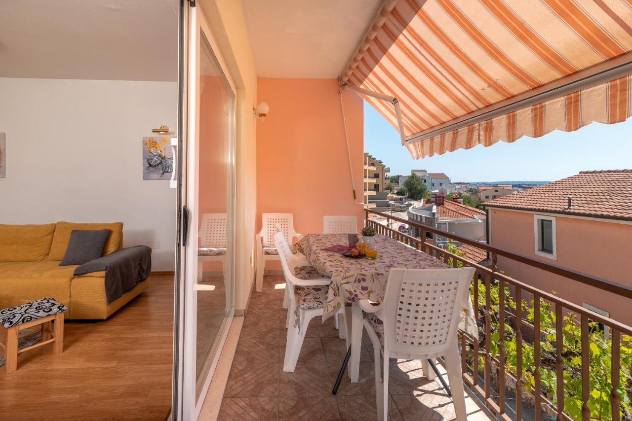 Comfortable Apartment Near The Sea Trogir Zewnętrze zdjęcie